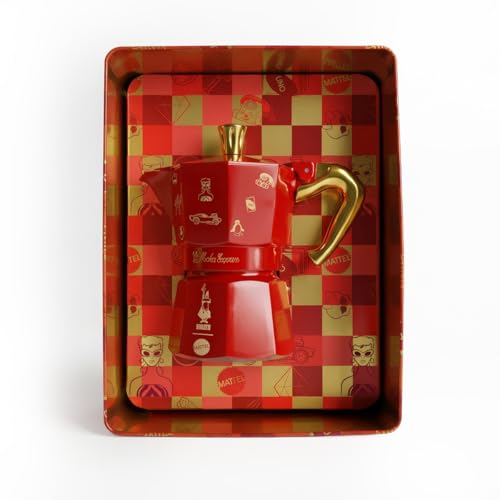Bialetti Moka Express da 3 Tazze (130ml) Edizione Mattel® Ottantesimo, Caffettiera da Collezione con Latta Celebrativa – Prodotto in Alluminio, Non Adatta all’Induzione, Rossa