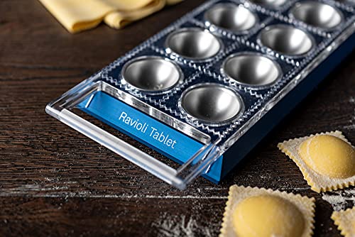 Marcato Stampo per Ravioli, Macchina per Ravioli, Forme per Ravioli Fatti in Casa, Taglio Quadrato da 50 mm, Mattarello in Alluminio Incluso, Made in Italy. Modello: Ravioli Tablet, Blu