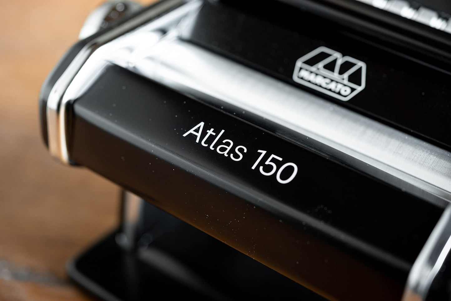 Marcato Macchina per la Pasta Atlas 150, Nera, Alluminio Anodizzato, per Lasagne, Fettuccine, Tagliolini, Compatibile con 11 Formati Extra.