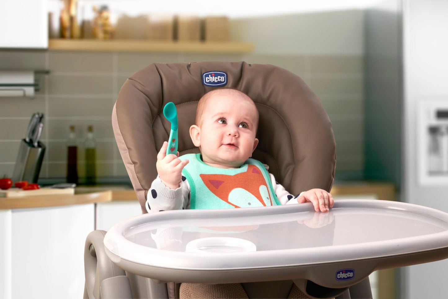 Chicco, Primo Cucchiaio, Cucchiaio Neonato per lo Svezzamento, Piccolo e Leggero, con Forma Angolata e Impugnatura Ergonomica per Imparare a Mangiare in Autonomia, Azzurro, per Bambini 8 Mesi+