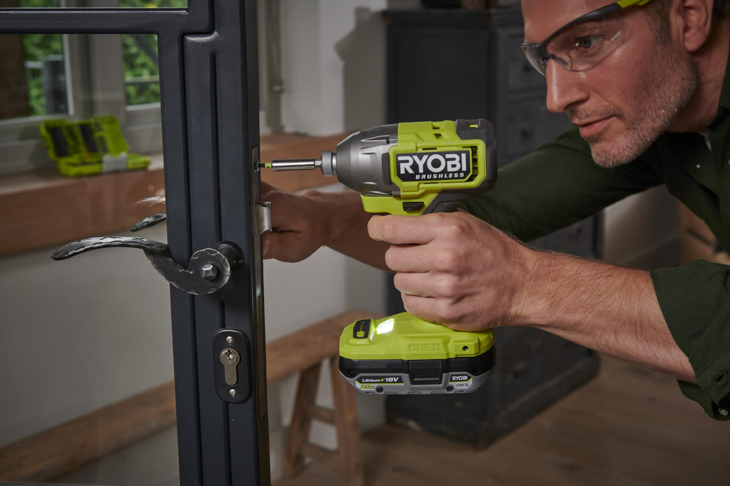 RYOBI RID18BL-0 Avvitatore ad Impulsi Brushless 1/4" a Batteria 18V ONE+, Batteria non Inclusa, 4 Velocità, 4.000 Colpi al Minuto, Coppia 300 Nm