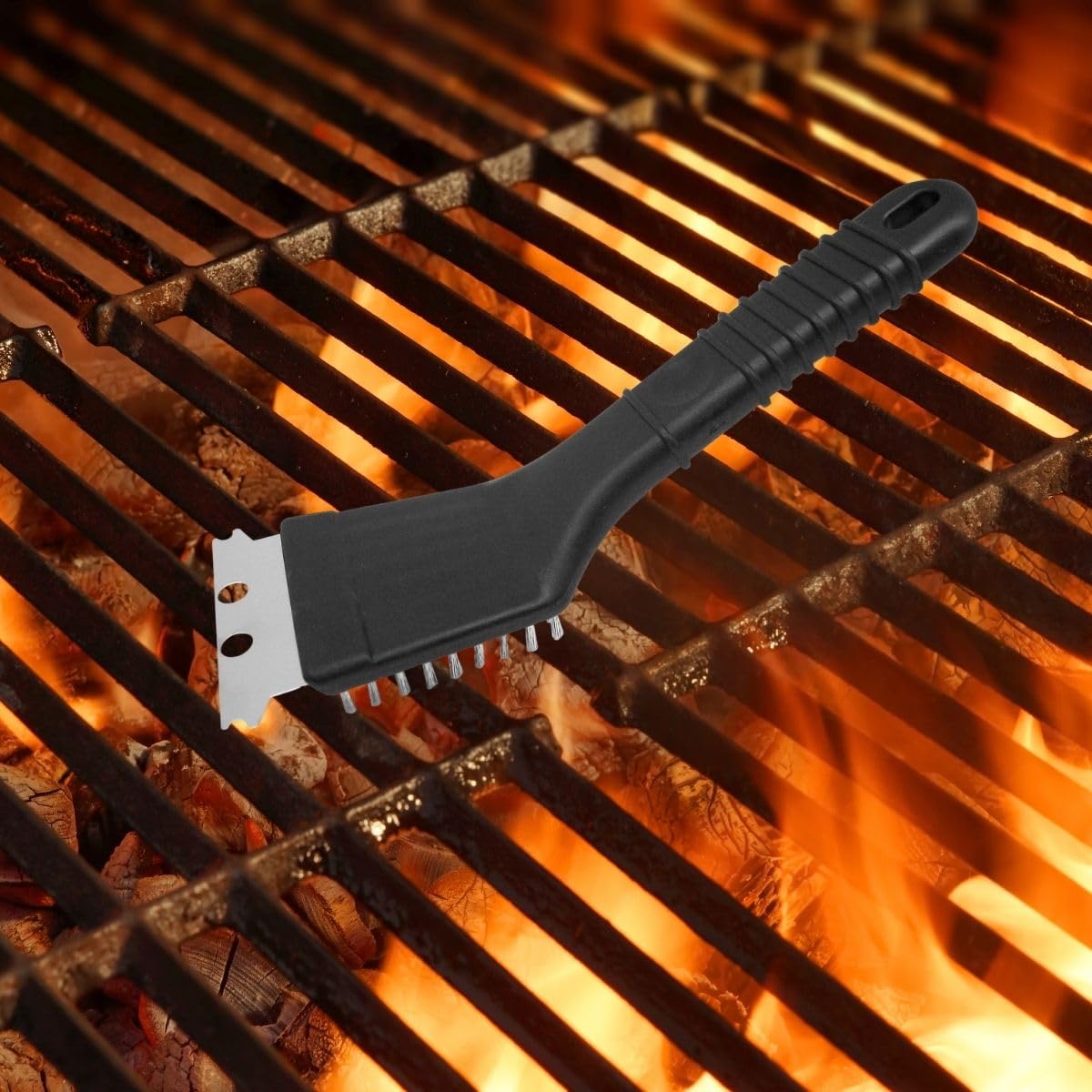 Fackelmann Spazzola pulisci barbecue con raschietto, in acciaio inox/ottone (colore: nero), quantità: 1 pezzo