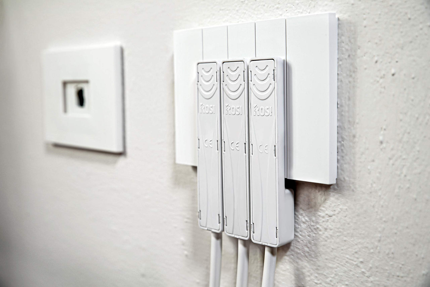 ROSI RS98116 Spina Volante Emilia Flat Bianca Ultra Piatta Spessore 6mm | 2P+T 16A 250V