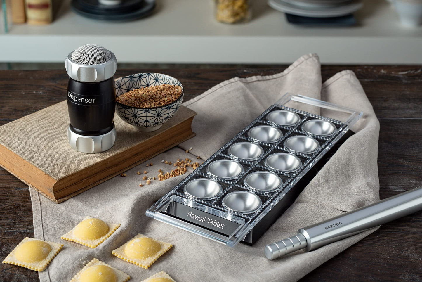 Marcato Stampo per Ravioli, Macchina per Ravioli, Forme per Ravioli Fatti in Casa, Taglio Quadrato da 50 mm, Mattarello in Alluminio Incluso, Made in Italy. Modello: Ravioli Tablet, Nero