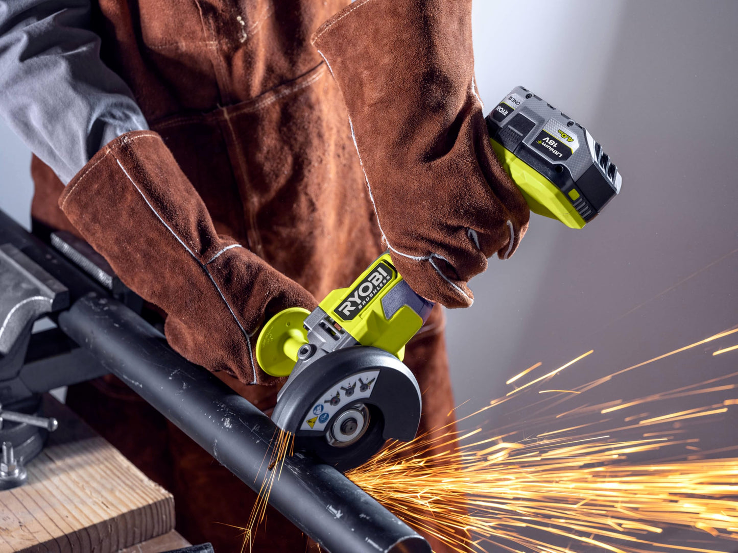 Ryobi RAG18BL-0 Smerigliatrice Angolare Brushless a Batteria 18V ONE+, Batteria Non Inclusa, Diametro Disco 125mm