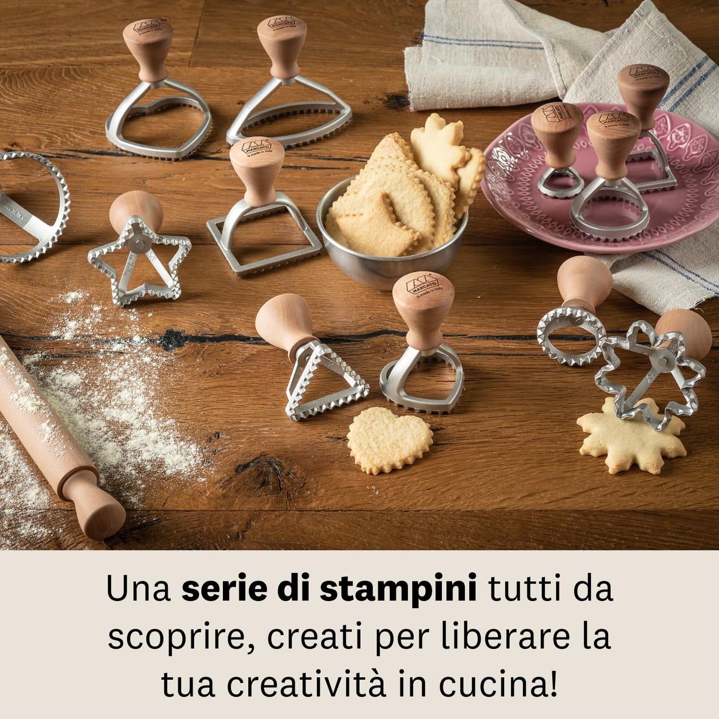Marcato Kit Stampi per Ravioli e Biscotti, Forme per Ravioli, Formine per Biscotti, in Legno Massello e Alluminio Prossofuso, Stampino Rotondo da 58 mm + Stampino Quadrato da 58 mm. Modello: Raviolè
