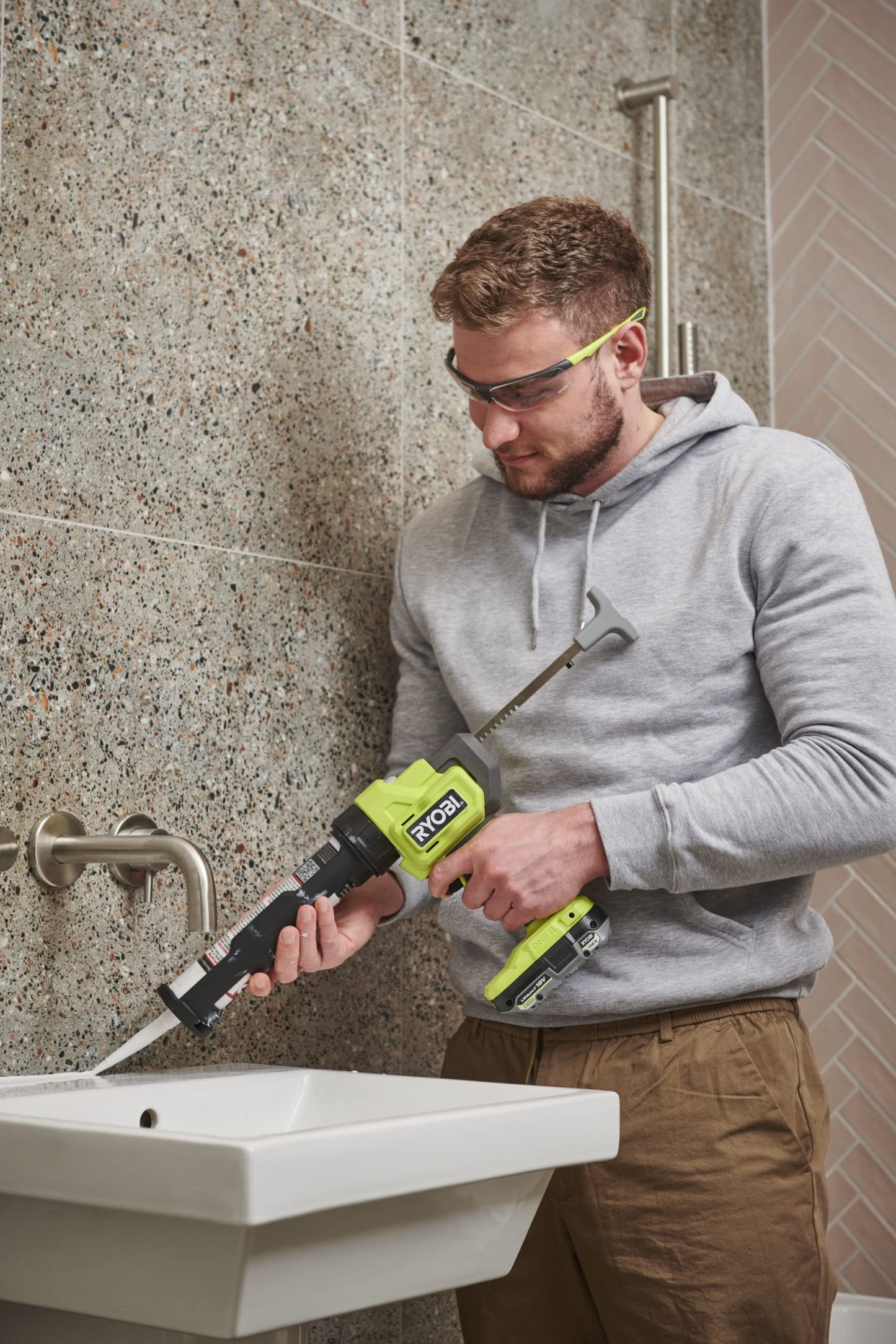 Ryobi RCG18-0 Pistola per Cartucce 18V, Batteria Non Inclusa, con Sgancio Manuale e Regolazione a 6 Velocità, Pressione fino a 225 kg / 2.225 N