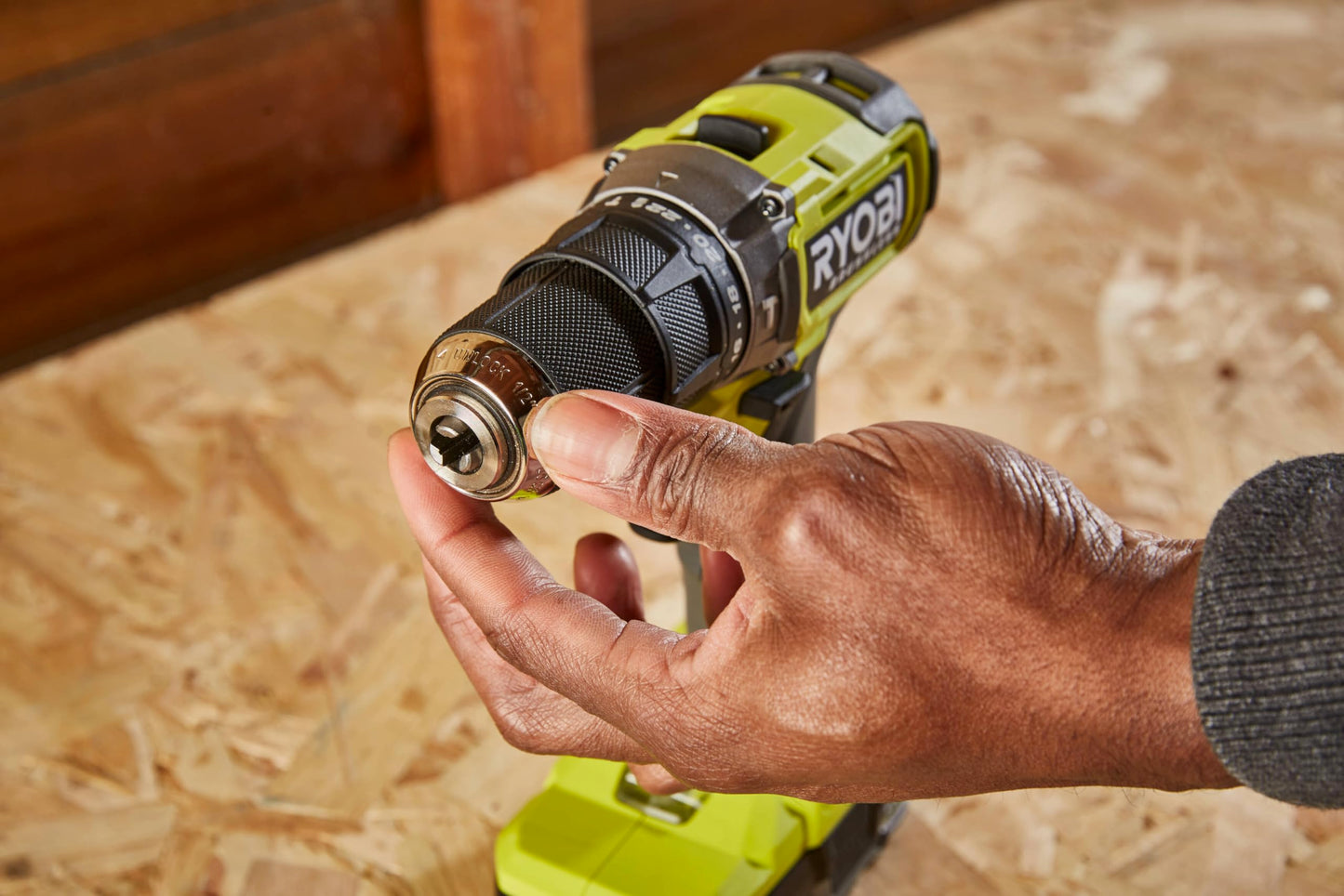 RYOBI - Trapano avvitatore BRUSHLESS motore senza carboni