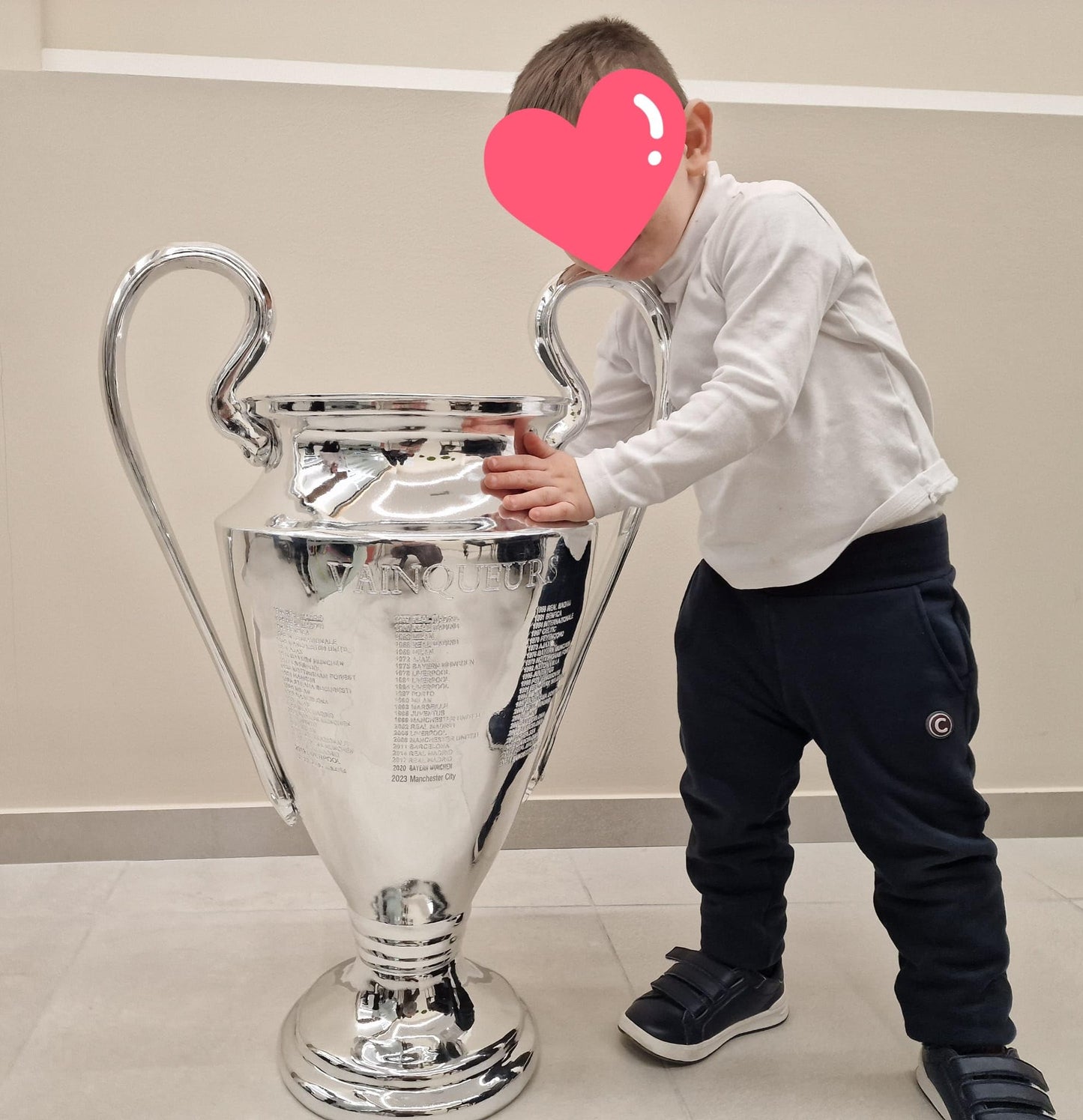 Trophée de la Ligue des Champions 2023 | Reproduction Trophée Coupe des Champions en Résine 77 cm avec Gravure des Equipes Gagnantes