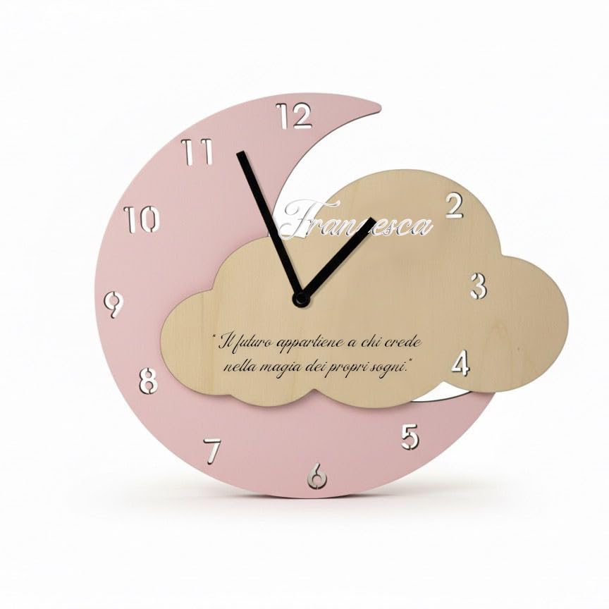 Orologio da Parete Luna e Nuvola in Legno e Plexiglass, Personalizzabile con Nome e Testo, 30x38 cm, Decorativo per Cameretta, Alimentato a Batteria