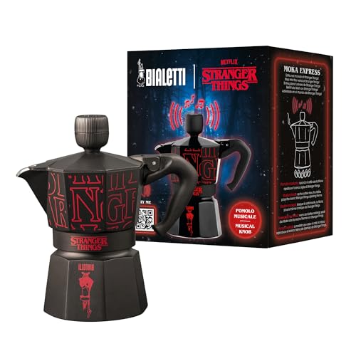 Bialetti Moka Express Stranger Things 3 Tazze, Pomolo Musicale con ricarica USB C, Non adatta ad induzione, 3 Tazze (130ml), Nero
