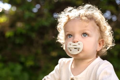 PhysioForma Gommotto Luxe, Silicone Pacifier 6 - 16 Months, Set of Soft and Delicate Rubbers, Support Physiological Breathing and Promote Correct Mouth Development, 2 Pieces, Baby Girl