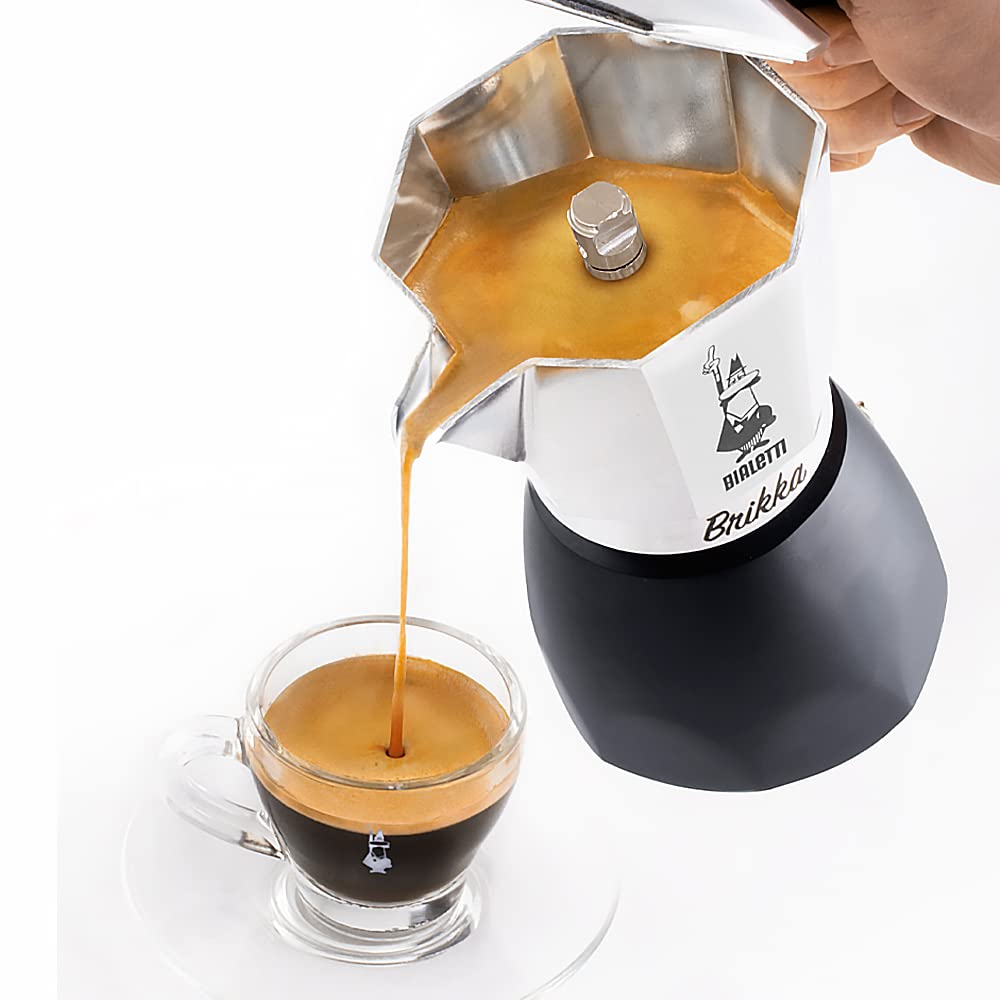 Bialetti Caffettiera Brikka, 4 Tazze (170 ml), Espresso Cremoso come al Bar, Non Adatta a Piano Induzione, Misurino incluso, Manico antiscottatura, Design Elegante, Alluminio