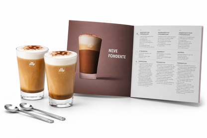 illy Indulgence Kit 2 Bicchieri in Vetro e 2 Cucchiaini in Acciaio, di Design con Ricettario Caffè | Preparazione di Cappuccino e Espresso Special