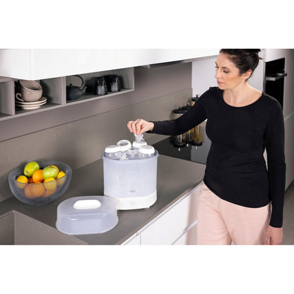 Chicco Sterilizzatore Elettrico, Sterilizzatore Biberon, Tiralatte e Ciuccio, con 3 Configurazioni e Spegnimento Automatico, Adatto al Microonde, per Sterilizzare Fino a 6 Biberon da 330 ml, Bianco