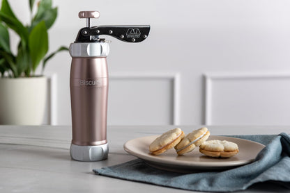MARCATO Sparabiscotti. Macchina per Biscotti Biscuits Powder Rosa. Alluminio Anodizzato. Diverse Forme. 25x10x5 cm. Facile da Usare