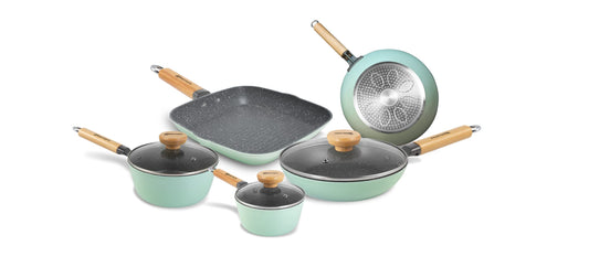 Aeternum Green Induction Wood, Batteria 8 Pezzi, Padelle Antiaderenti, Adatto a Induzione, Manici in Legno di Faggio, Include 3 Padelle, 2 Casseruole, 3 Coperchi, 100% materiali riciclabili, Verde
