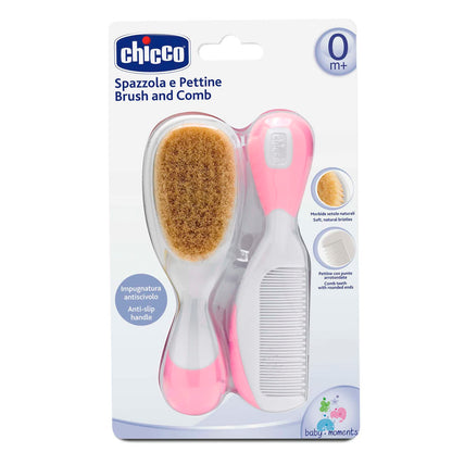 Chicco Set Spazzola e Pettine Capelli per Bambini, Spazzola Neonati con Morbide Setole Naturali, Pettine con Punte Arrotondate, Impugnatura Antiscivolo - Accessori Neonato 0+ Mesi, Rosa