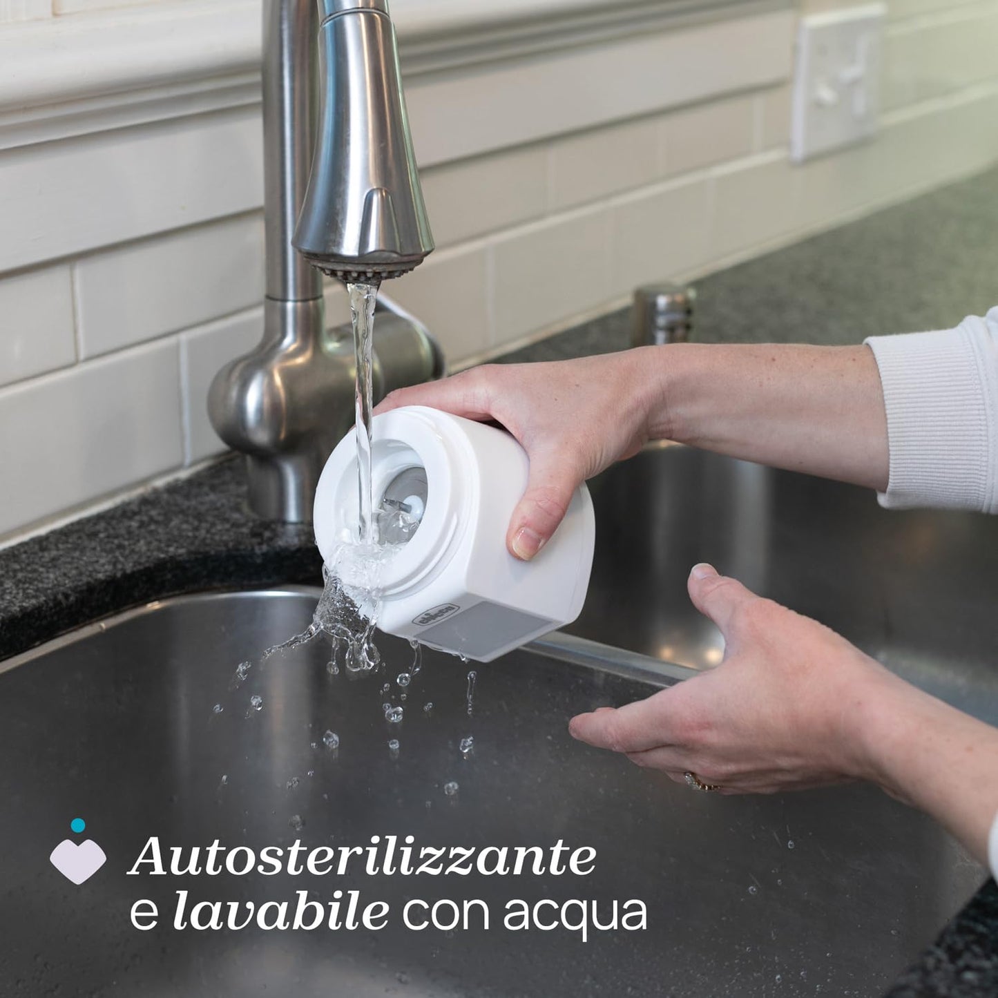 Chicco Scaldabiberon Portatile Multifunzione con Sterilizzatore, Autosterilizzante, Riscaldamento Rapido Latte e Sterilizzazione Ciucci, Batteria USB-C, 7 Adattatori Inclusi, Chicco e Altri,Senza Fili