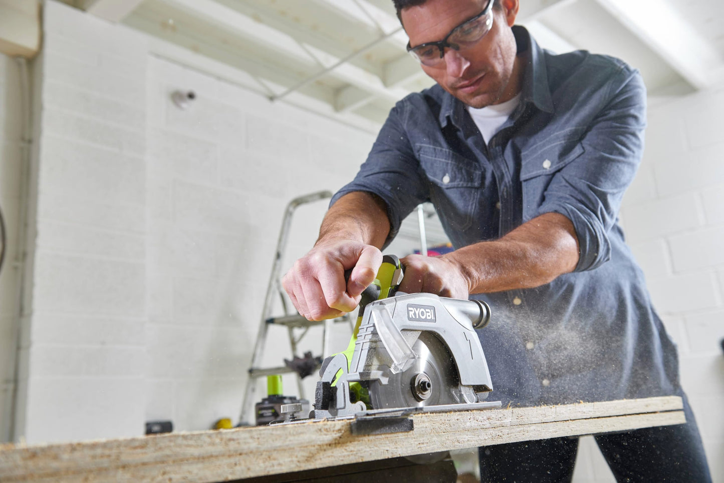 Ryobi R18CS-0 Sega Circolare a Batteria 18V ONE+, Batteria non Inclusa, Lama da 165mm a 24 Denti, Velocità a Vuoto di 4.700 giri/min, Indicato per Legno, Compensato e Truciolare