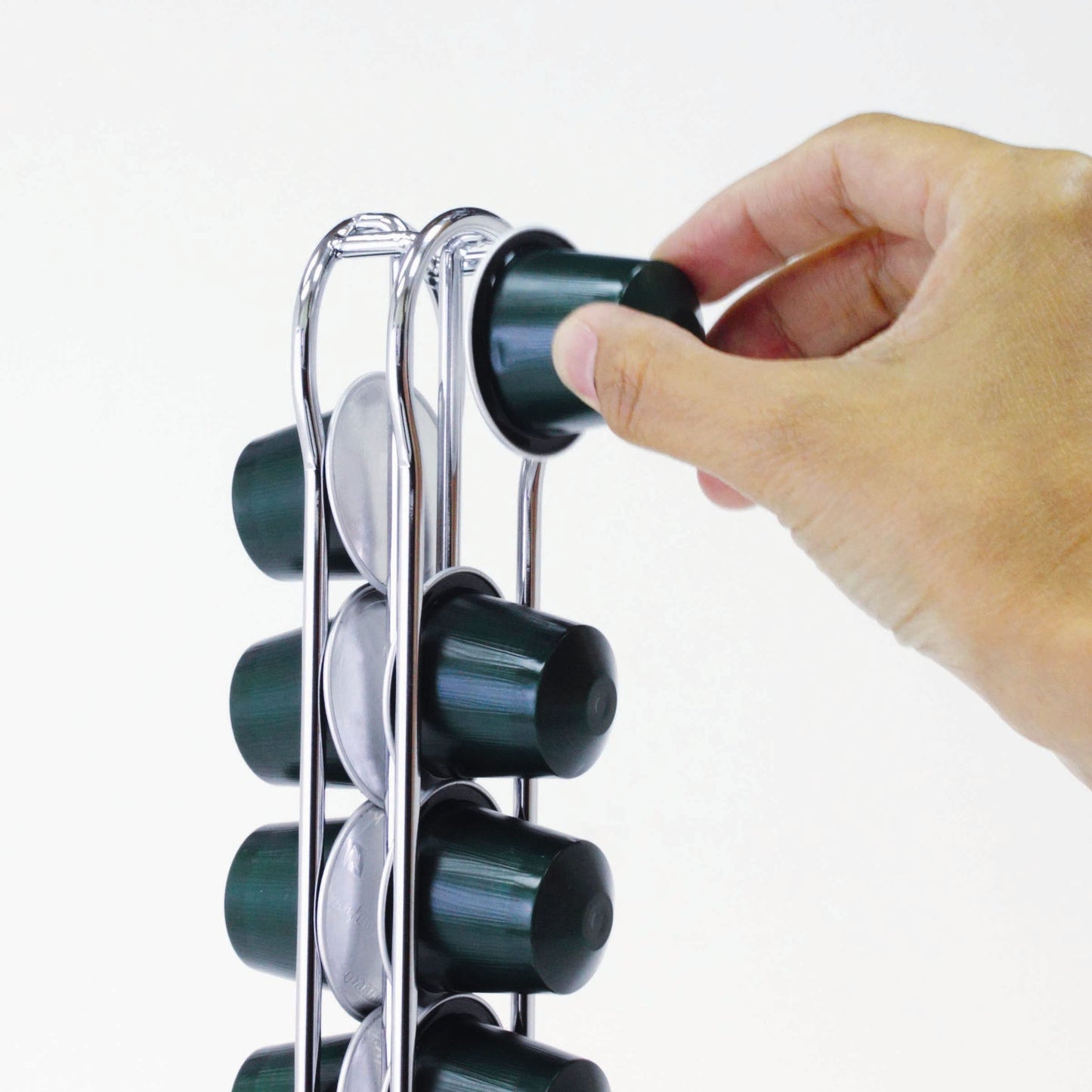 Fackelmann Porta Cialde in Filo per 20 Cialde Nespresso, in Scatola Regalo a 4 Colori, Cialde non Incluse, Argento