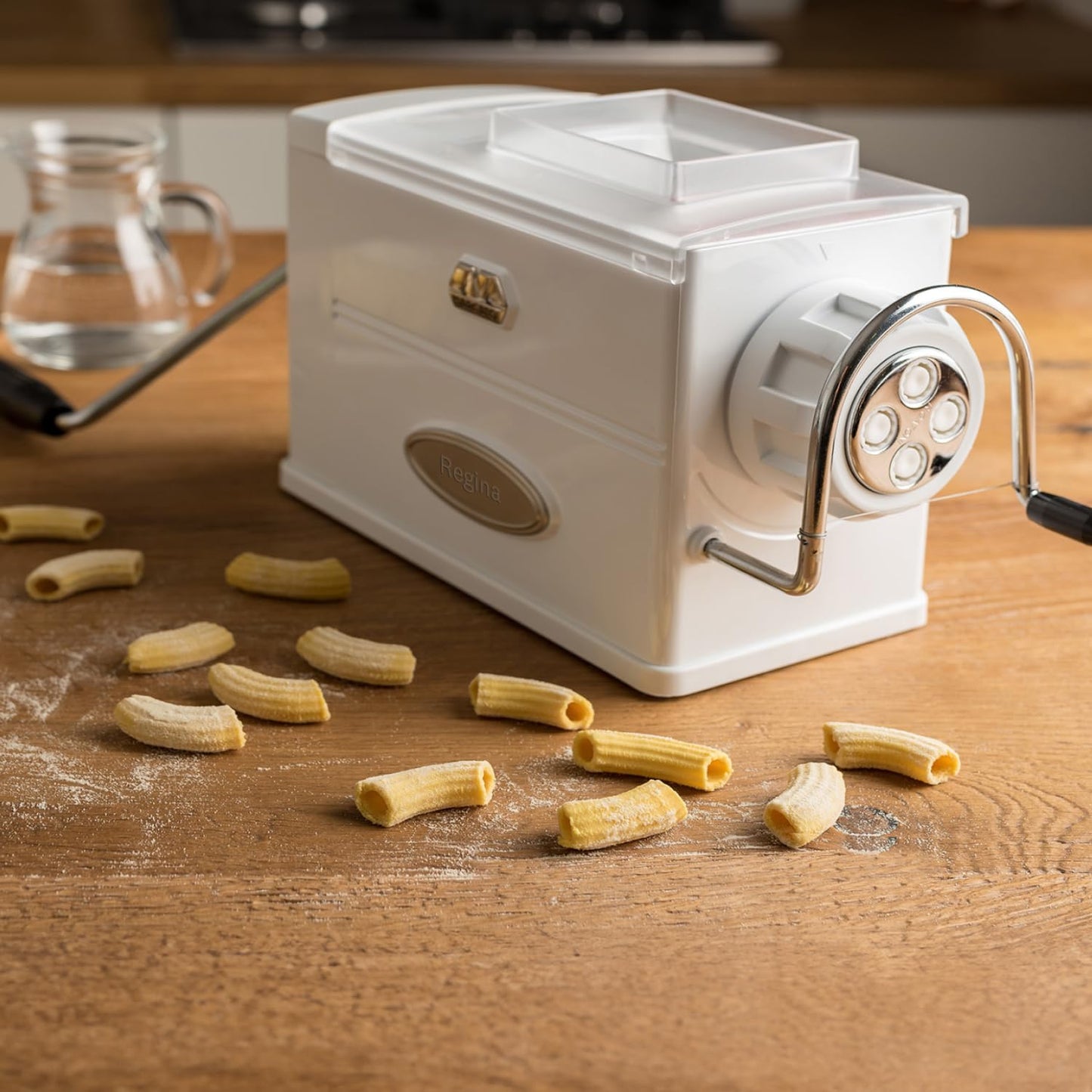 Marcato Macchina per la Pasta, Pasta Maker, Trafila per Pasta Fresca, Manuale, 5 Trafile Incluse, per Bucatini, Fusilli, Maccheroni, Maccheroncini, Rigatoni, Made in Italy. Modello: Regina