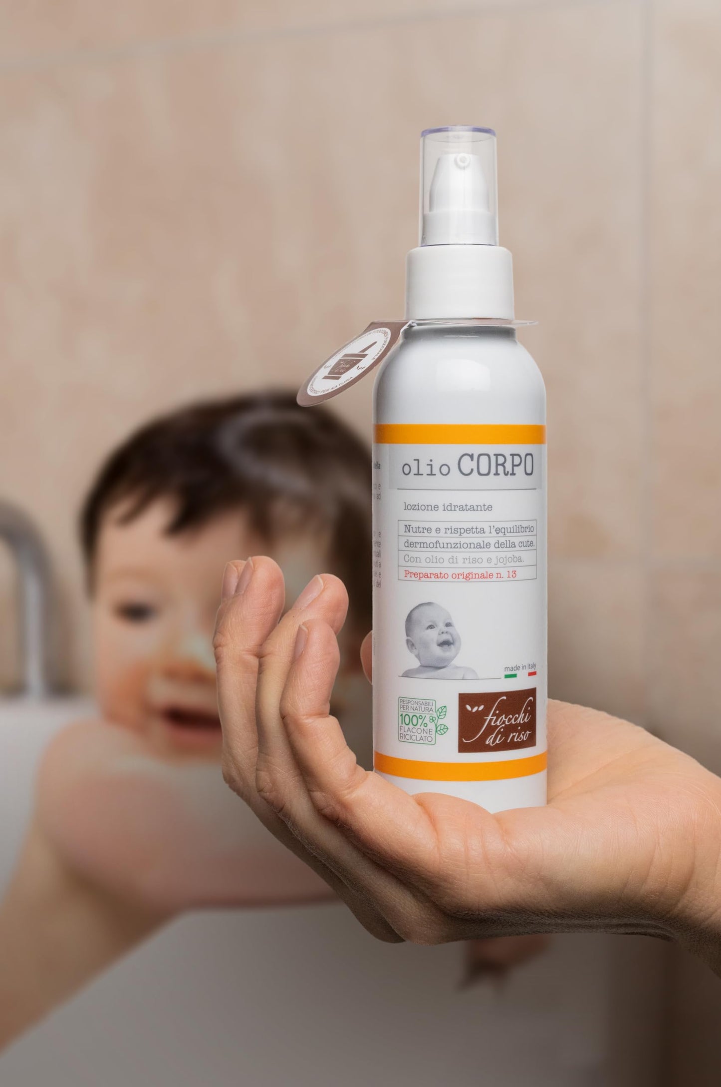 Fiocchi di Riso - Olio CORPO - 140ml - IDRATAZIONE NEONATI - Lozione idratante dal rapido assorbimento, nutre la cute del neonato preservandone il film idrolipidico. Pack riciclato