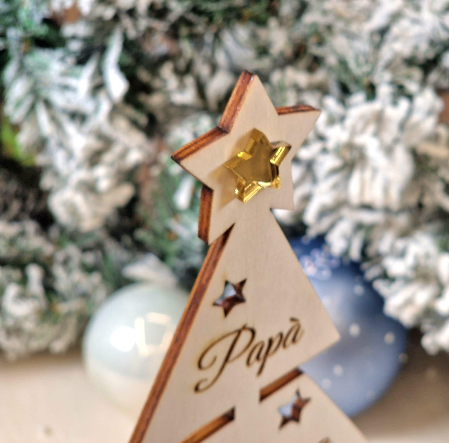 Albero di Natale Personalizzato 25cm | Alberello in Legno Personalizzabile con Nomi della Famiglia o Testo inciso al Laser
