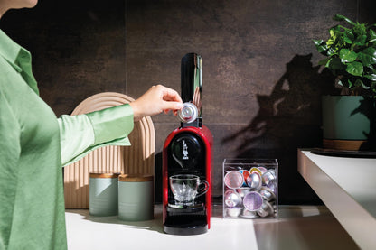 Bialetti Gioia Plus, Macchina Caffè Espresso Alluminio, 48 Capsule Incluse, Rosso