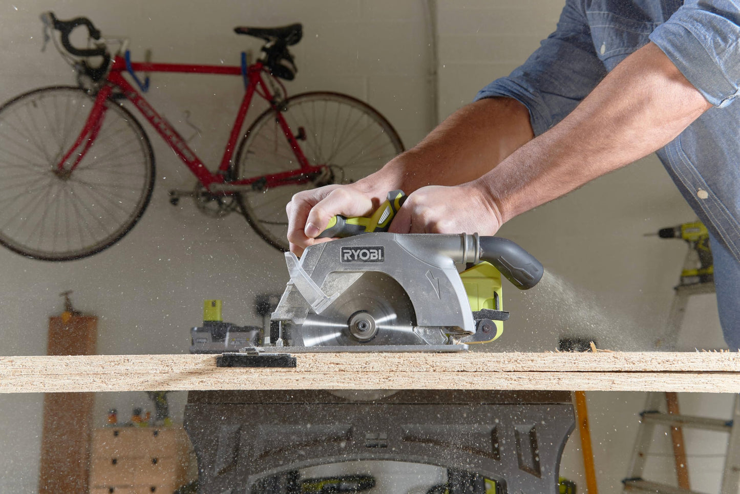 Ryobi R18CS-0 Sega Circolare a Batteria 18V ONE+, Batteria non Inclusa, Lama da 165mm a 24 Denti, Velocità a Vuoto di 4.700 giri/min, Indicato per Legno, Compensato e Truciolare