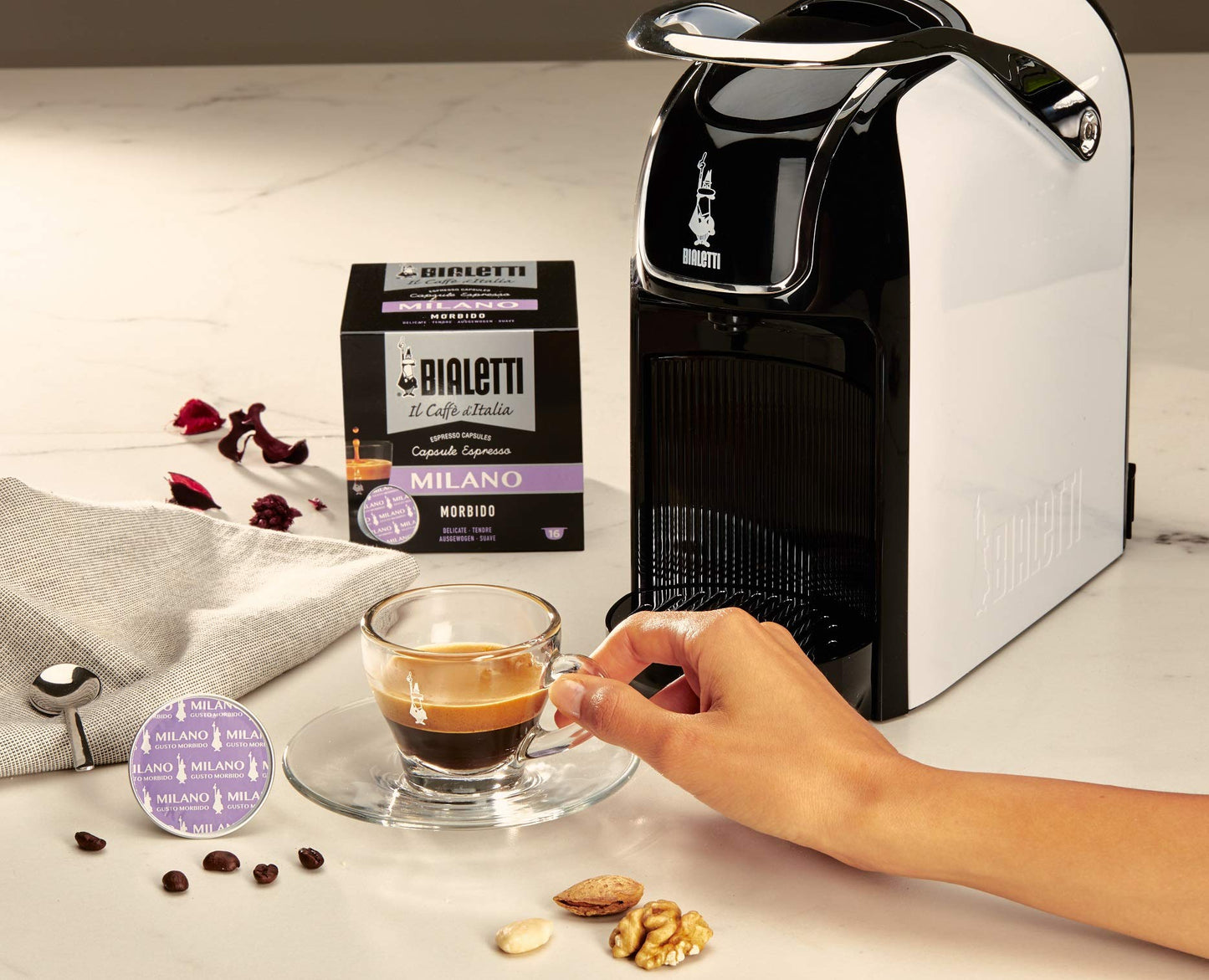 Bialetti Caffè d'Italia, Multipack 128 Capsule, 8 Box da 16 Capsule, Milano, Intensità 7, Compatibili con Macchine Bialetti sistema chiuso, 100% Alluminio