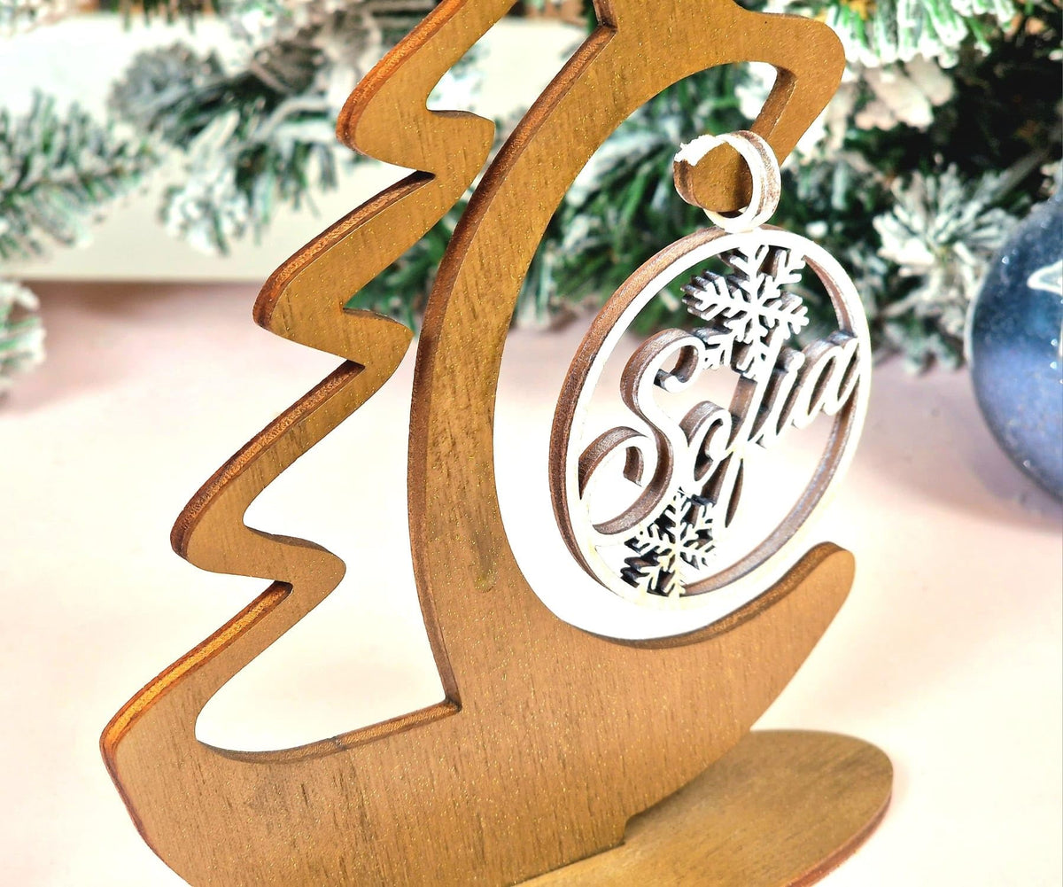Alberello di Natale 20cm in Legno con Nome Personalizzabile su Pallina, Legno di Pioppo 4mm