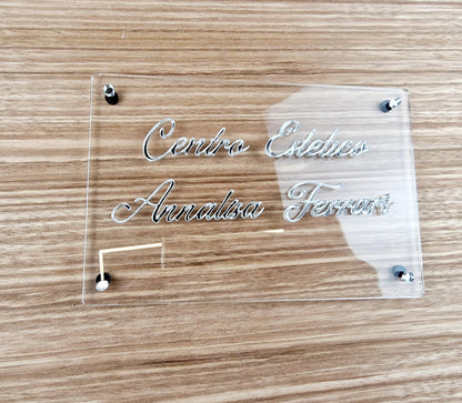 Targa in Plexiglass Personalizzata | Insegna con Caratteri in Rilievo 3mm | Targhetta Pubblicitaria, Dottori, Studi Professionali, Ristoranti, Attività commerciali (30x20cm, Personalizza)