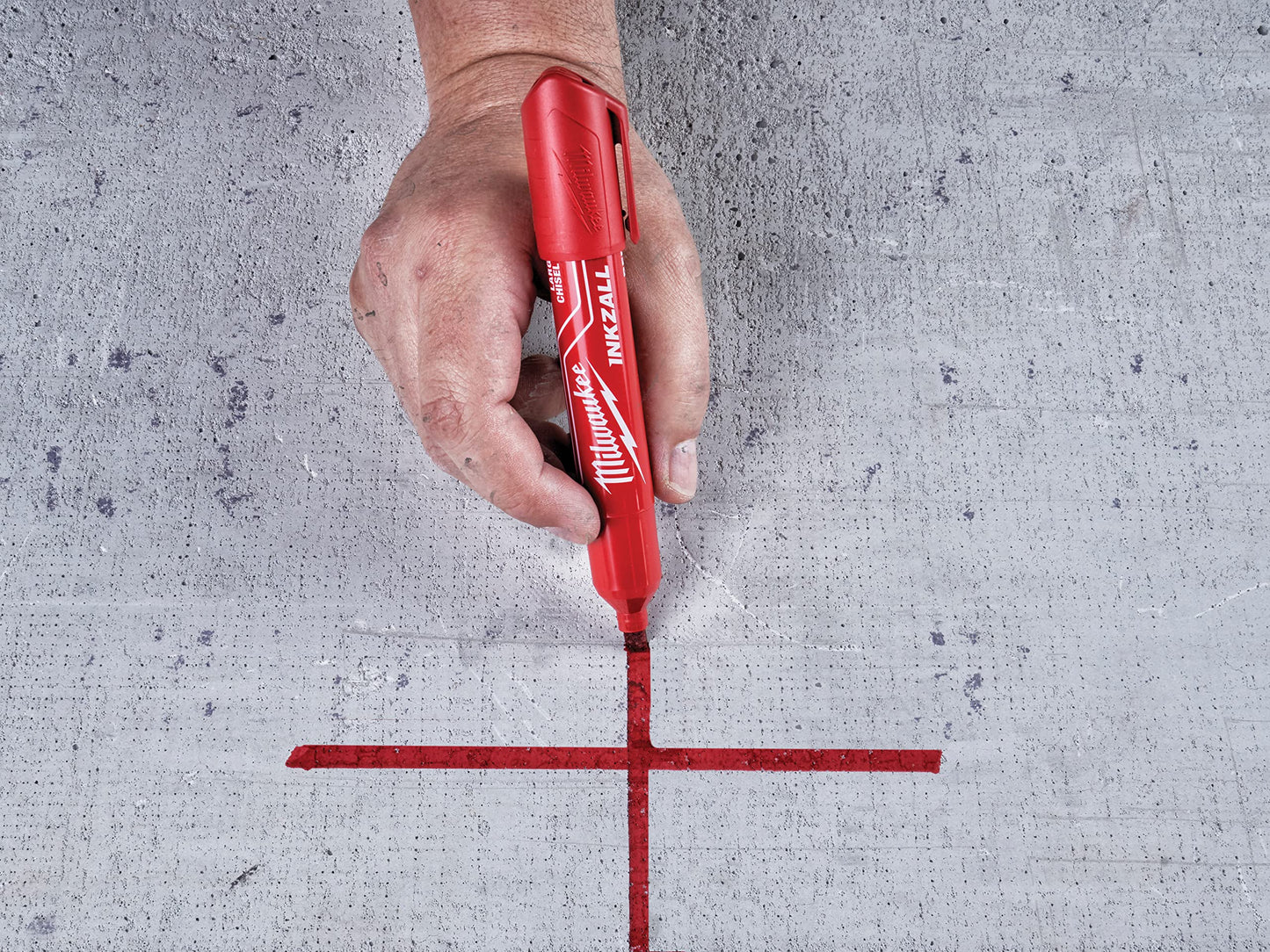 Milwaukee 4932471556 Pennarello a Punta Smussata, Colore: Rosso, L